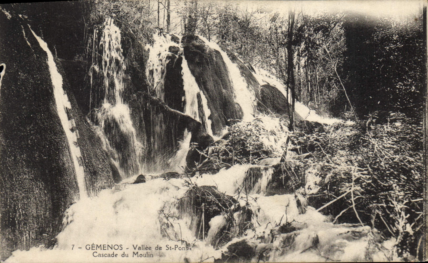 CPA Gemenos Vallee de St Pons Cascade du Moulin 
