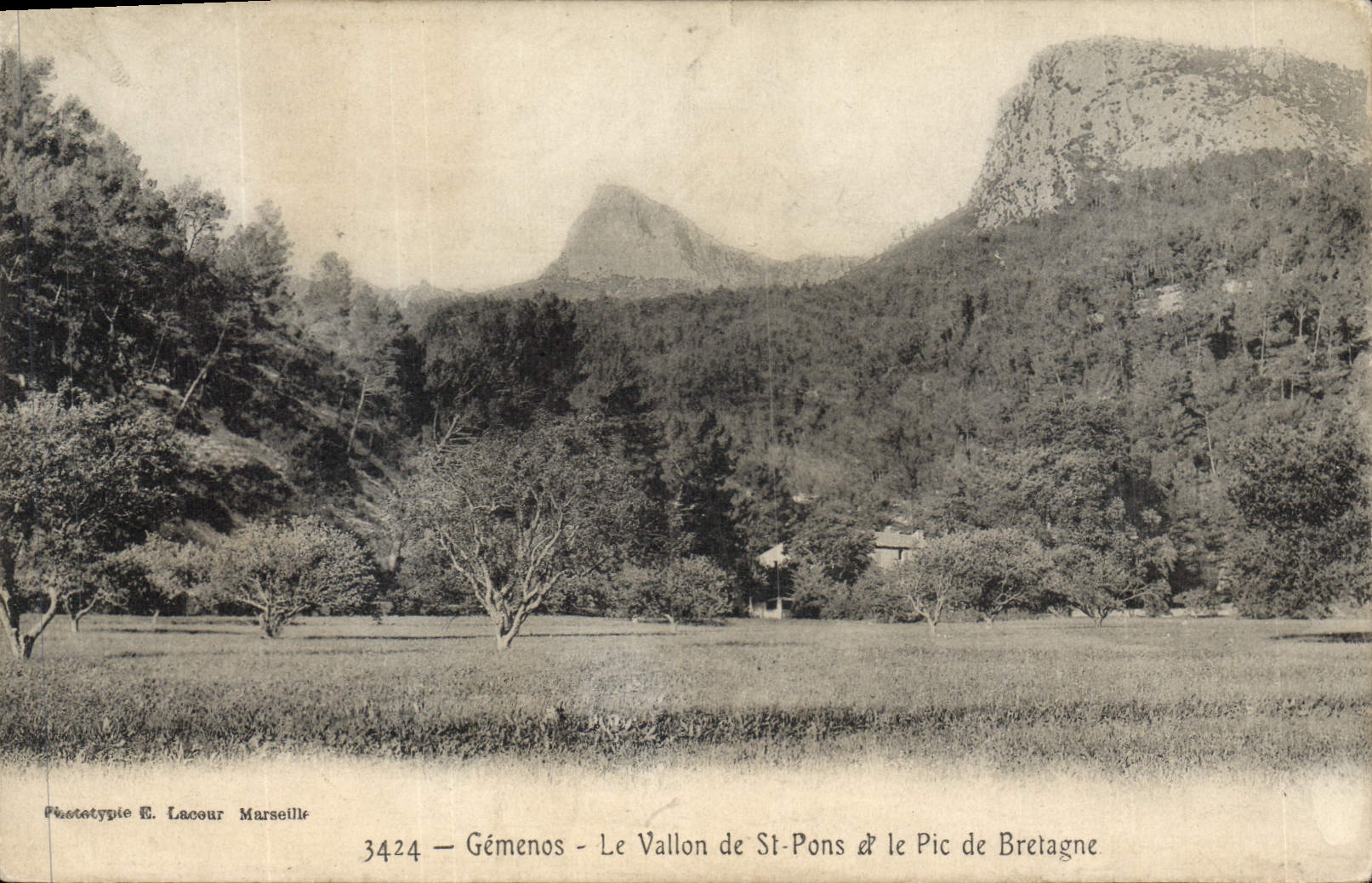 CPA Gemenos Le Vallon de St Pons et le Pic de Bretagne 