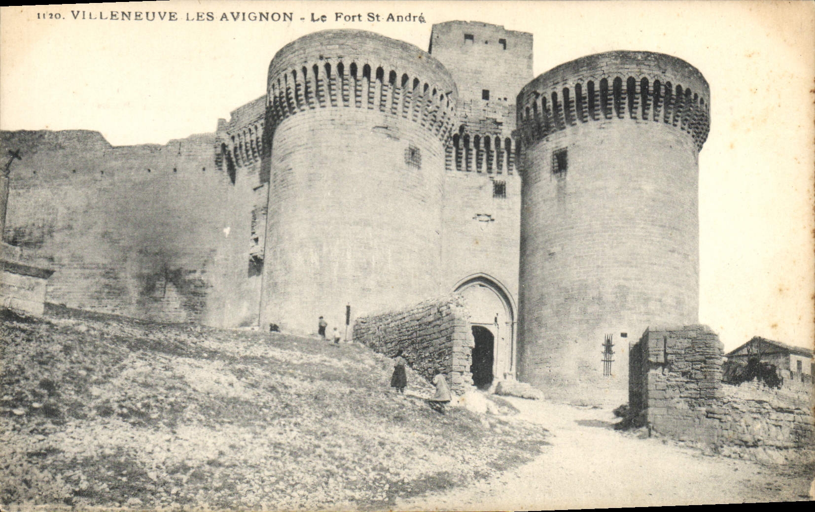 CPA Villeneuve les Avignon Le Fort St Andre 