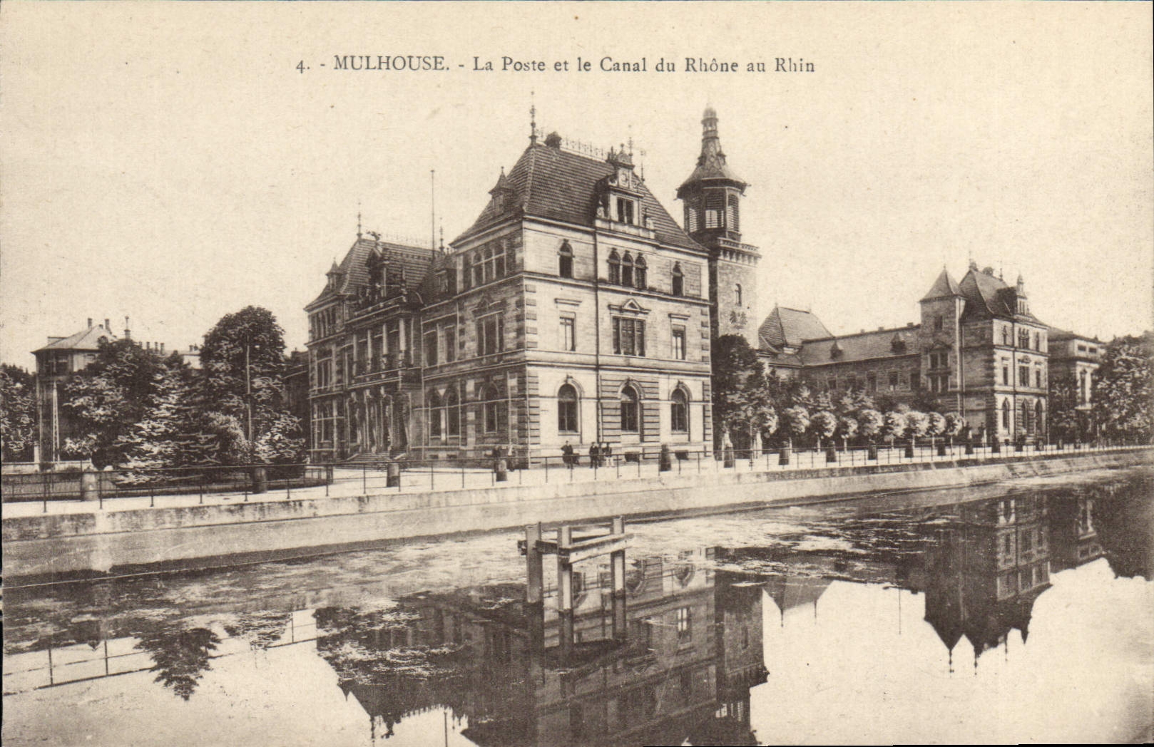 CPA Mulhouse La Poste et le Canal du Rhone au Rhin 