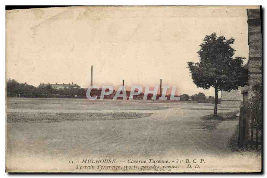 CPA Mulhouse Caserne Turenne Terrain d'exercse sports parades revues