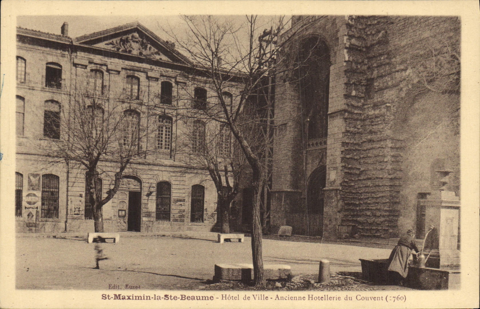 CPA St Maximin la Ste Baume Hotel de Ville Ancienne Hotellerie du Couvent 1760 