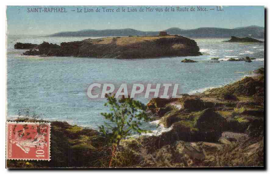 Saint-Raphaël — Le Lion de Terre et le Lion de Mer vus de la Route de Nice — LL.