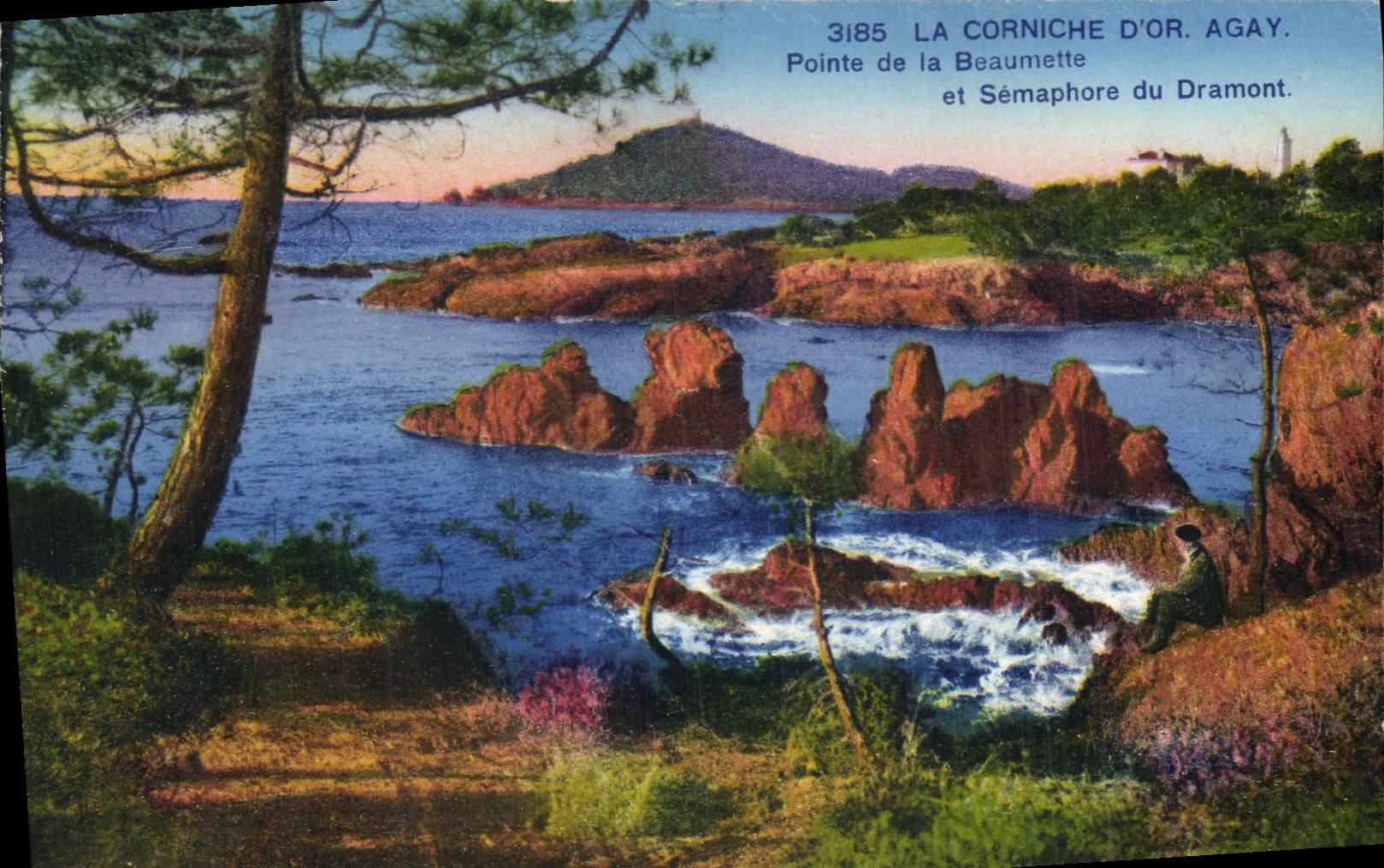 CPA La Corniche d'Or Agay Pointe de la Beaumette et Semaphore du Dramont 