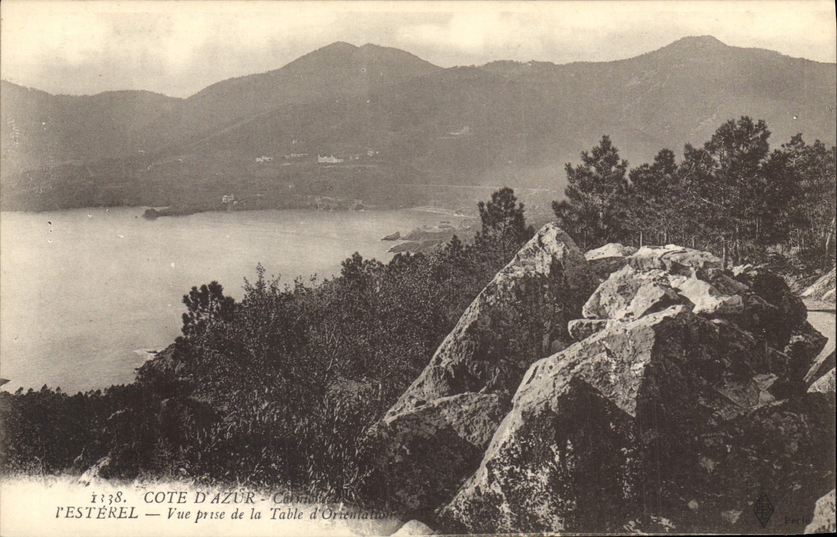 CPA Cote d'Azur l'Esterel Vue prise de la Table d'Orientation 