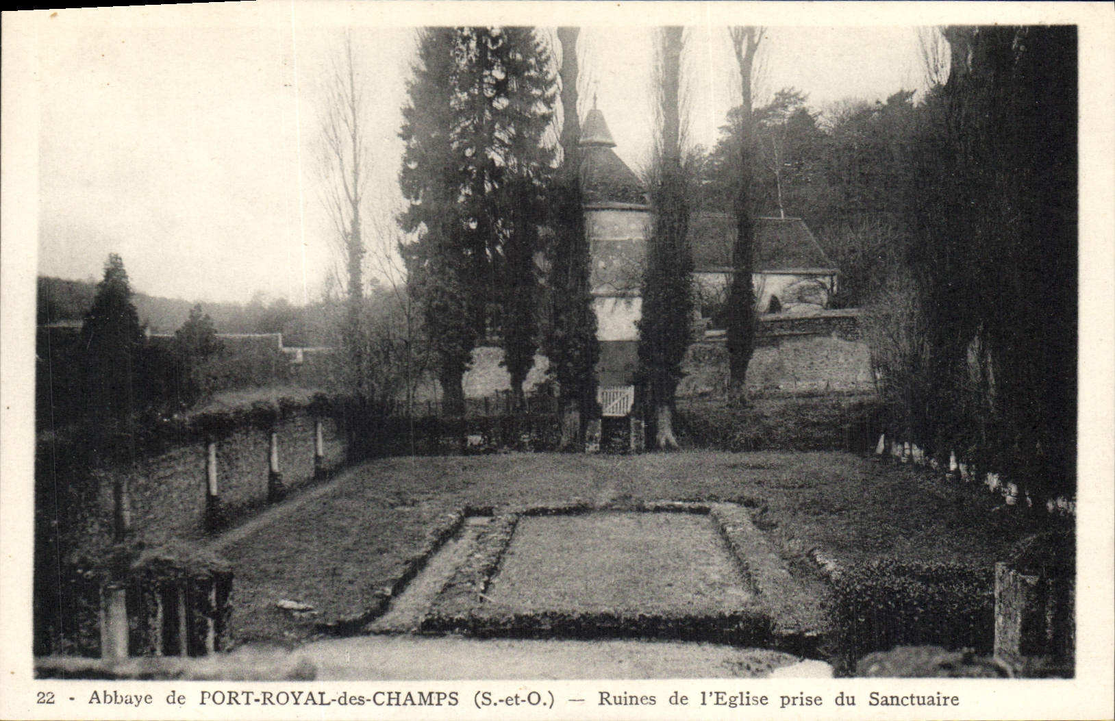 Abbaye de PORT-ROYAL-des-CHAMPS (S.-et-O.) — Ruines de l'Église prise du Sanctuaire