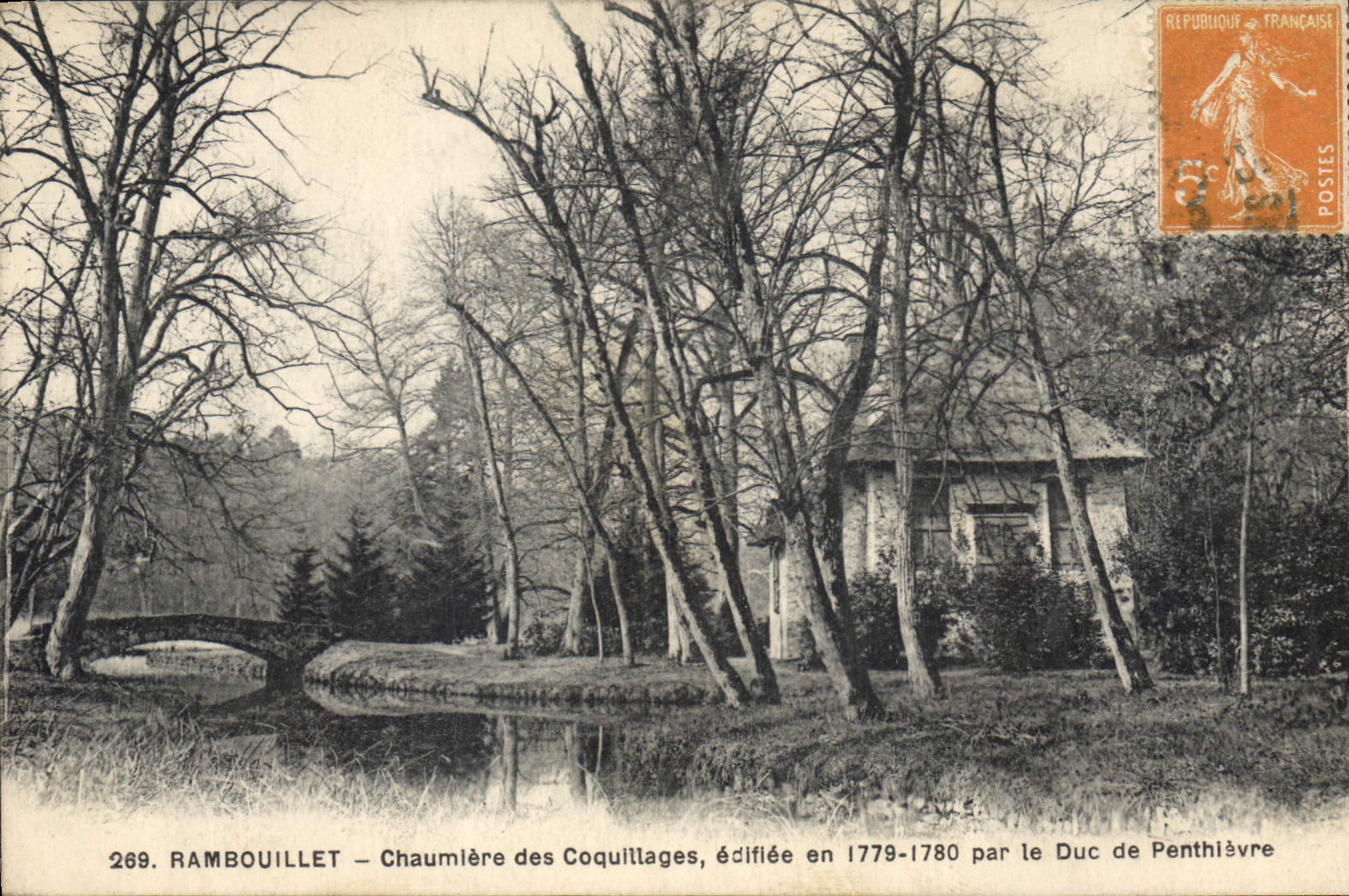 Rambouillet — Chaumière des Coquillages — édifiée en 1779-1780 par le Duc de Penthièvre
