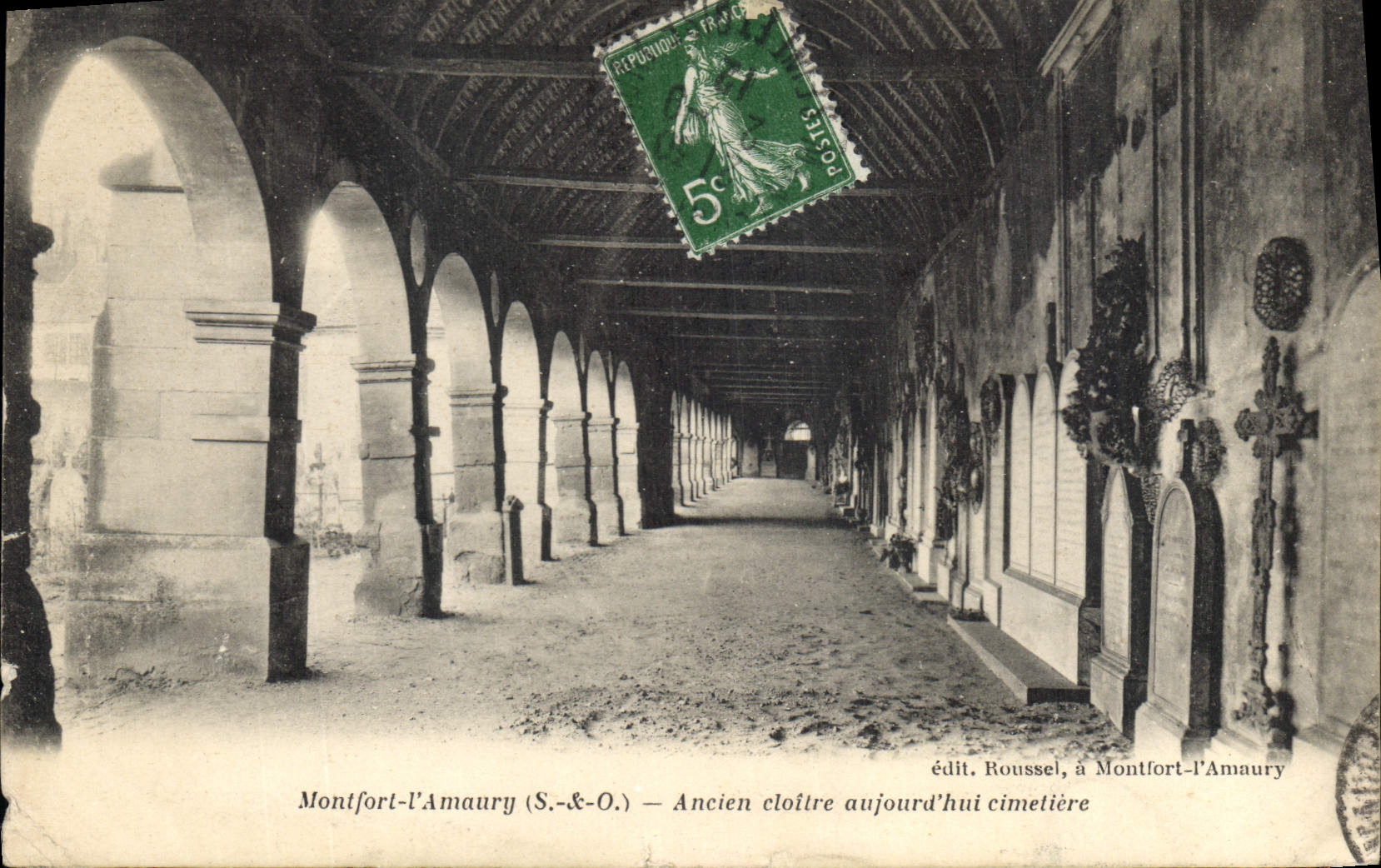 Montfort-l'Amaury (S.-&-O.) — Ancien cloître aujourd'hui cimetière — édit. Roussel, à Montfort-l'Amaury