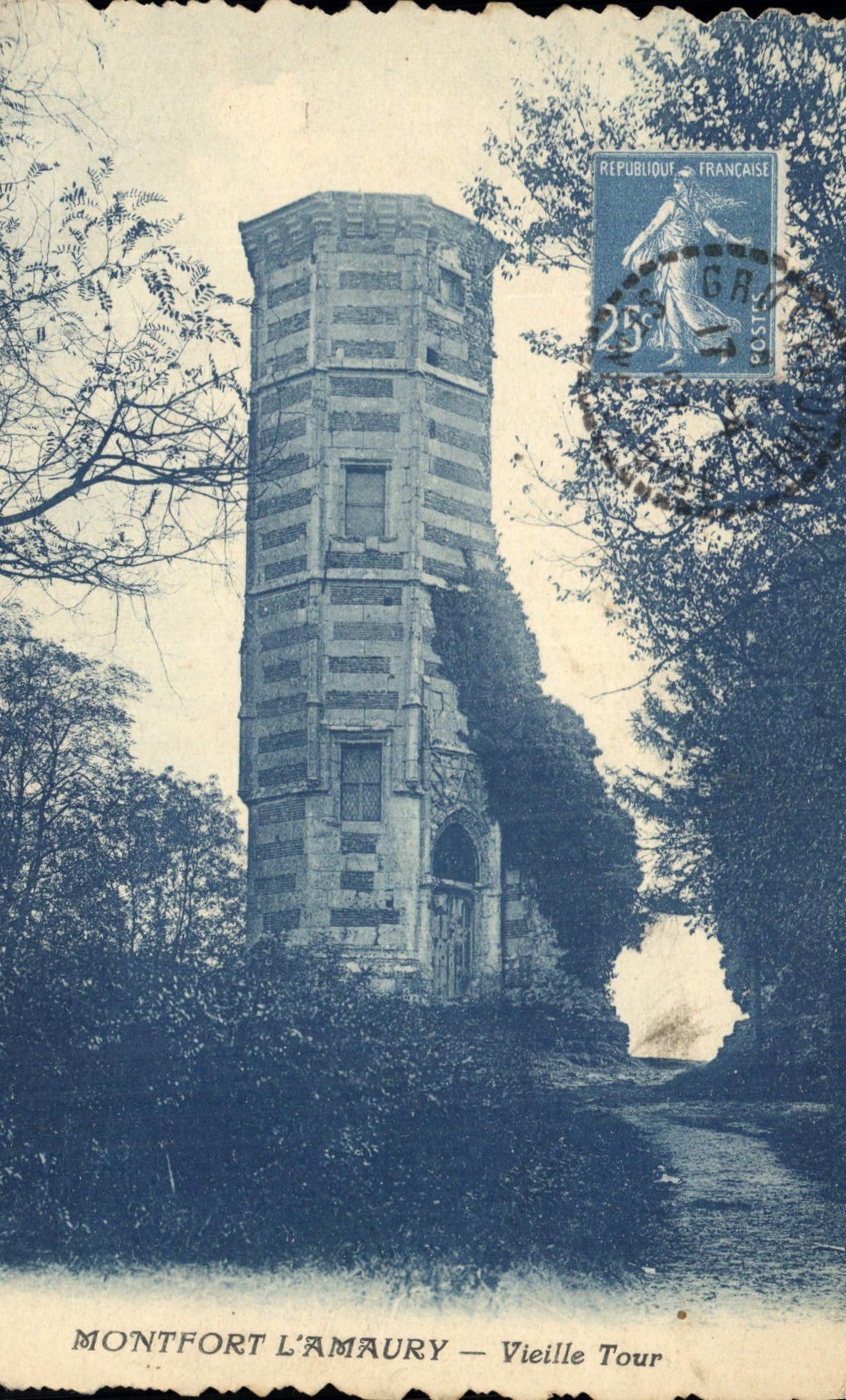 Montfort-l'Amaury — Vieille Tour