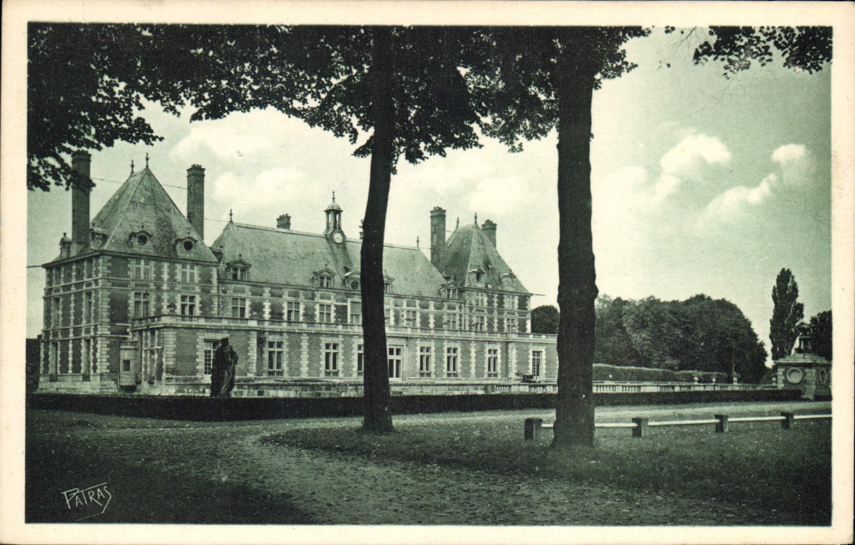 CPA Rosny sur Seine S et O Le Chateau de Rosny ou naquit Sully XVI siecle 