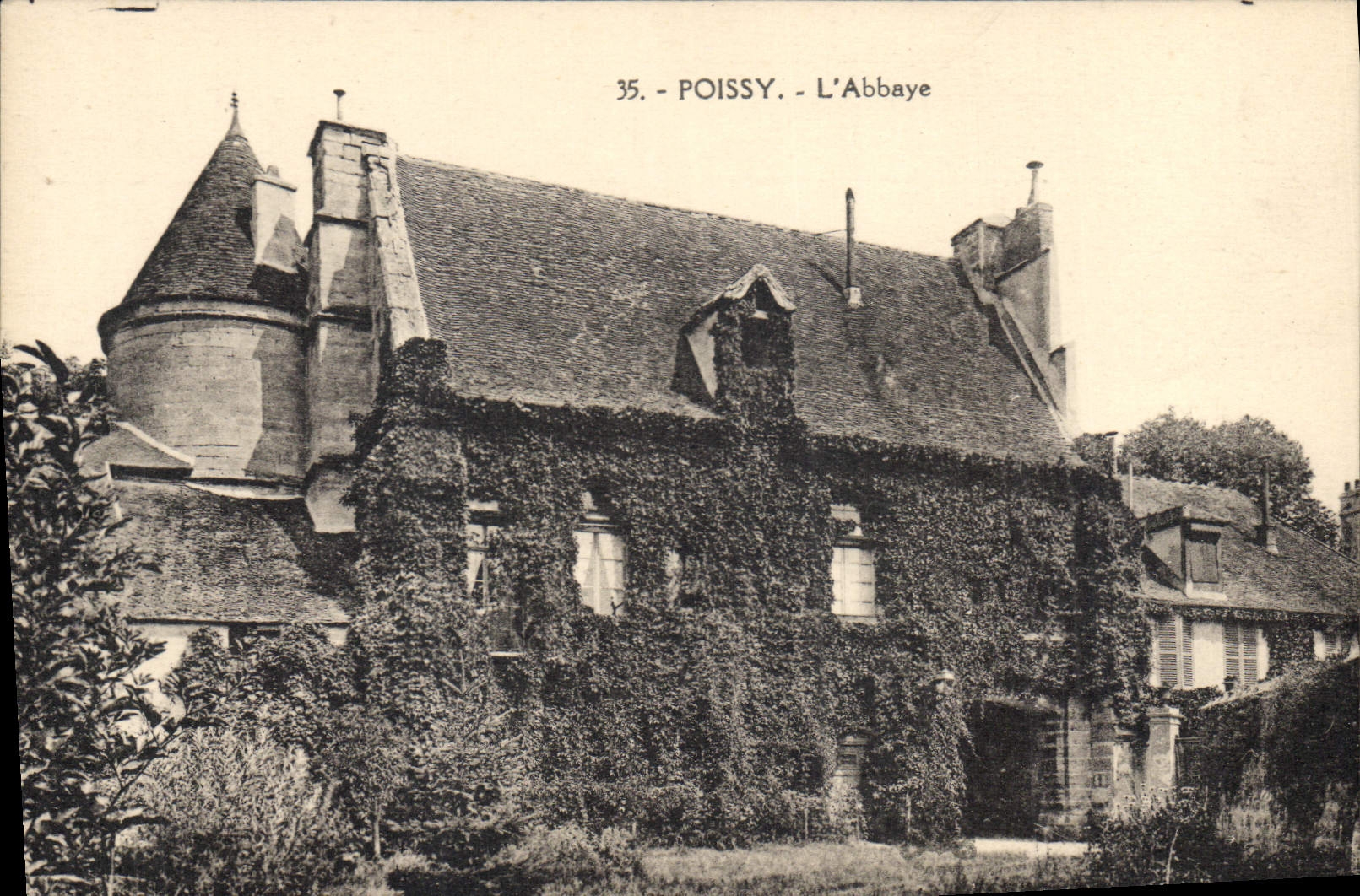 Poissy - L'Abbaye — éditeur Phototypie L'Abelle, Paris, n° 35