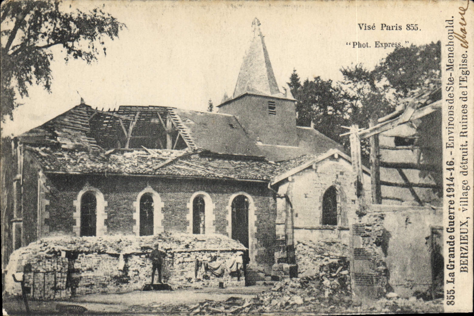 Berzieux — Ruines de l'église — Phot. Express