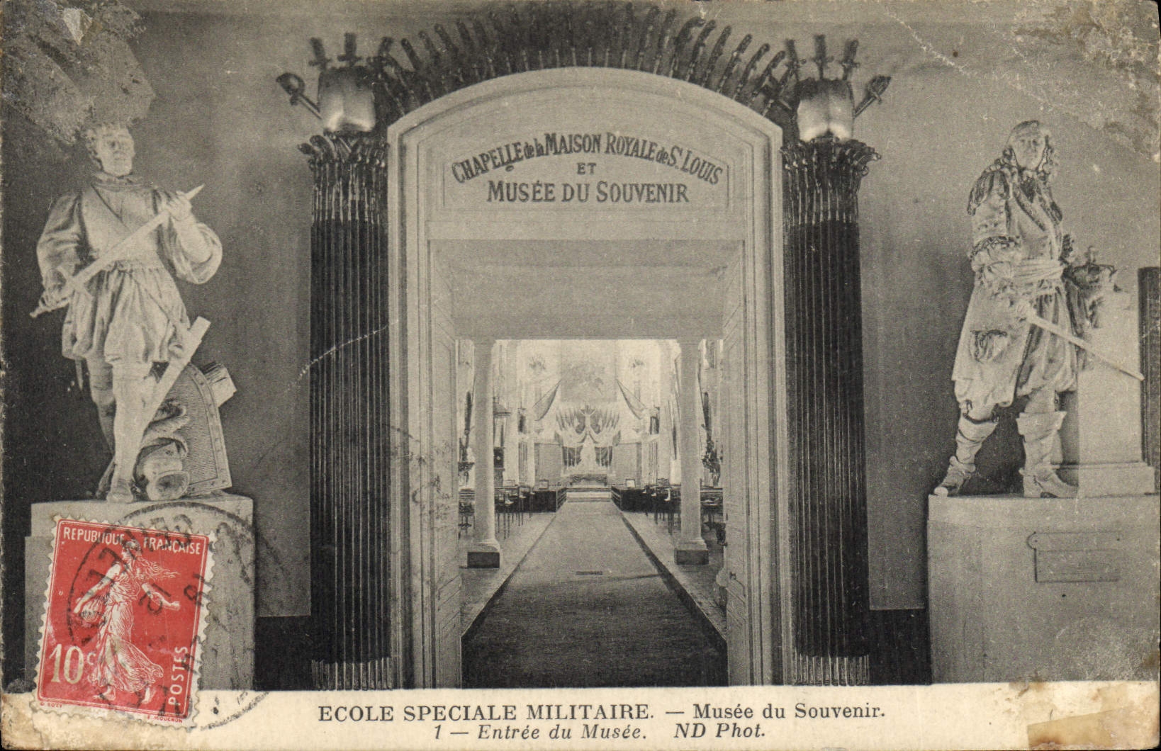 CPA Ecole Speciale Militaire Musee du Souvenir Entree du Musee 
