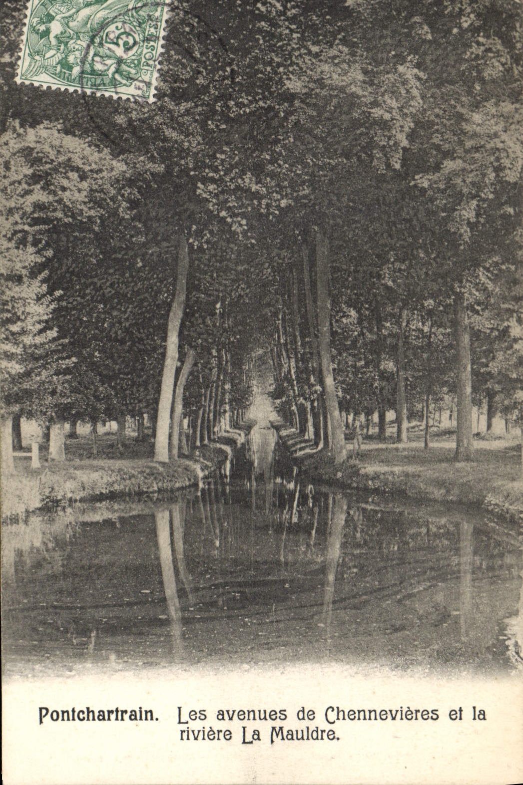 CPA Pontchartrain Les avenues de Chennevieres et la riviere La Mauldre 