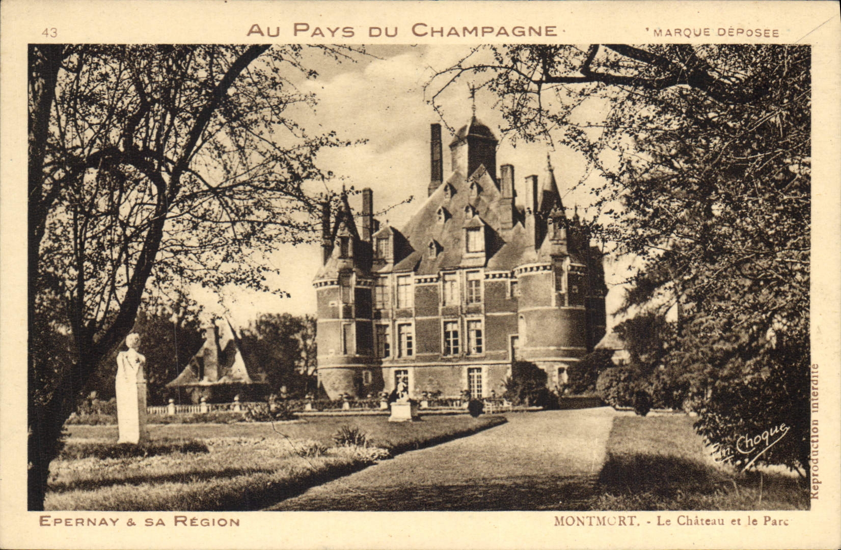 CPA Montmort Le Chateau el le Parc 