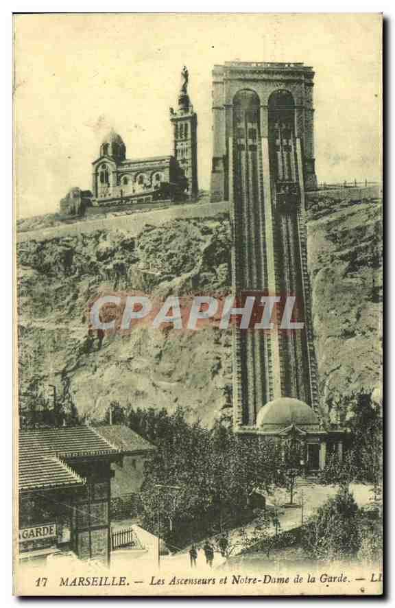 CPA Marseille Les Ascenseurs et Notre Dame de la Garde 