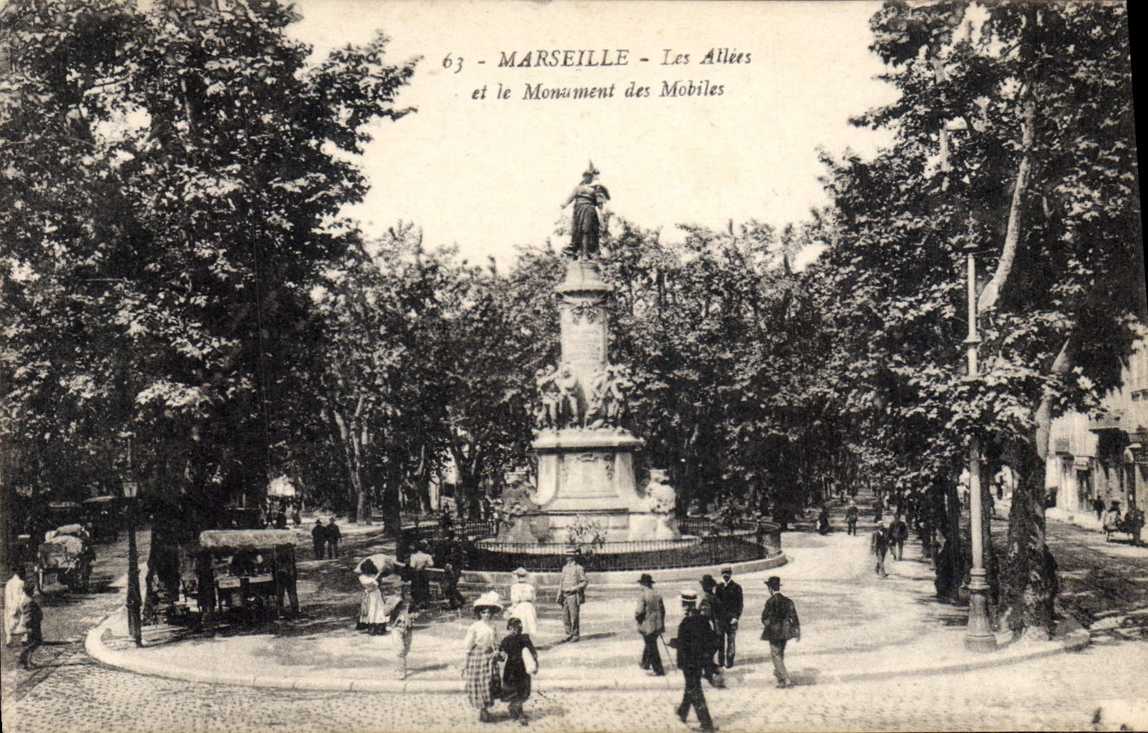 Marseille - Les Allées et le Monument des Mobiles