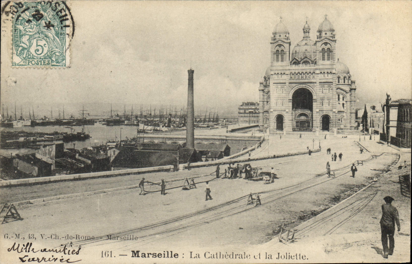 CPA Marseille La Cathedrale et la Joliette 