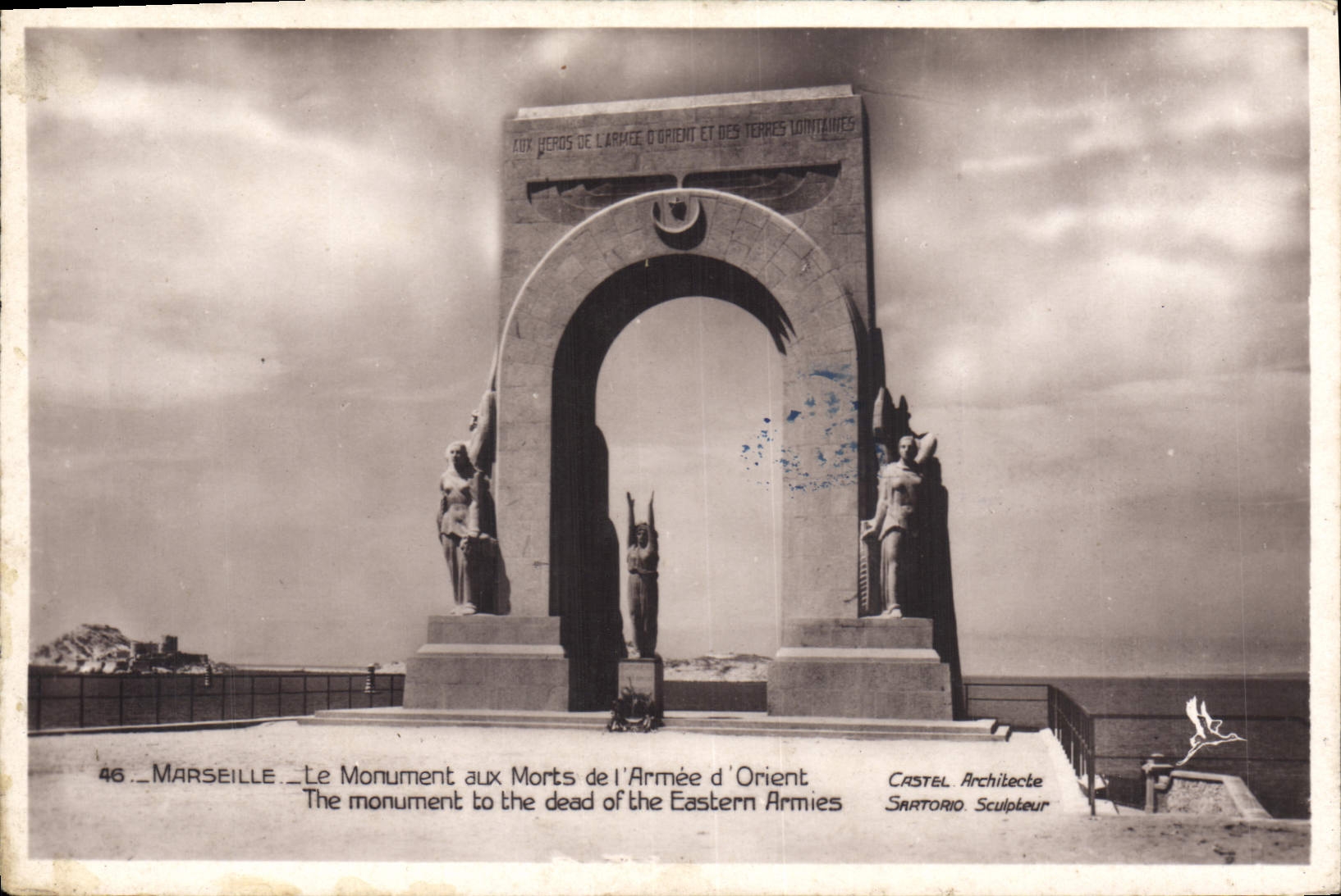 Marseille — Le Monument aux Morts de l'Armée d'Orient — Castel Architecte, Sartorio Sculpteur