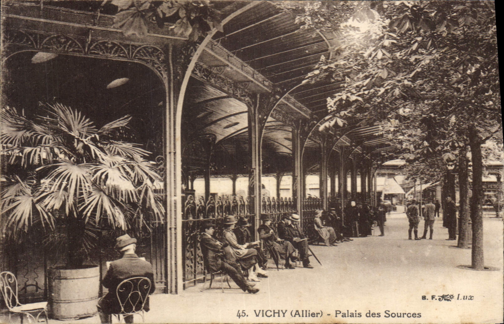 Vichy (Allier) - Palais des Sources — B.F. Lux, n°45