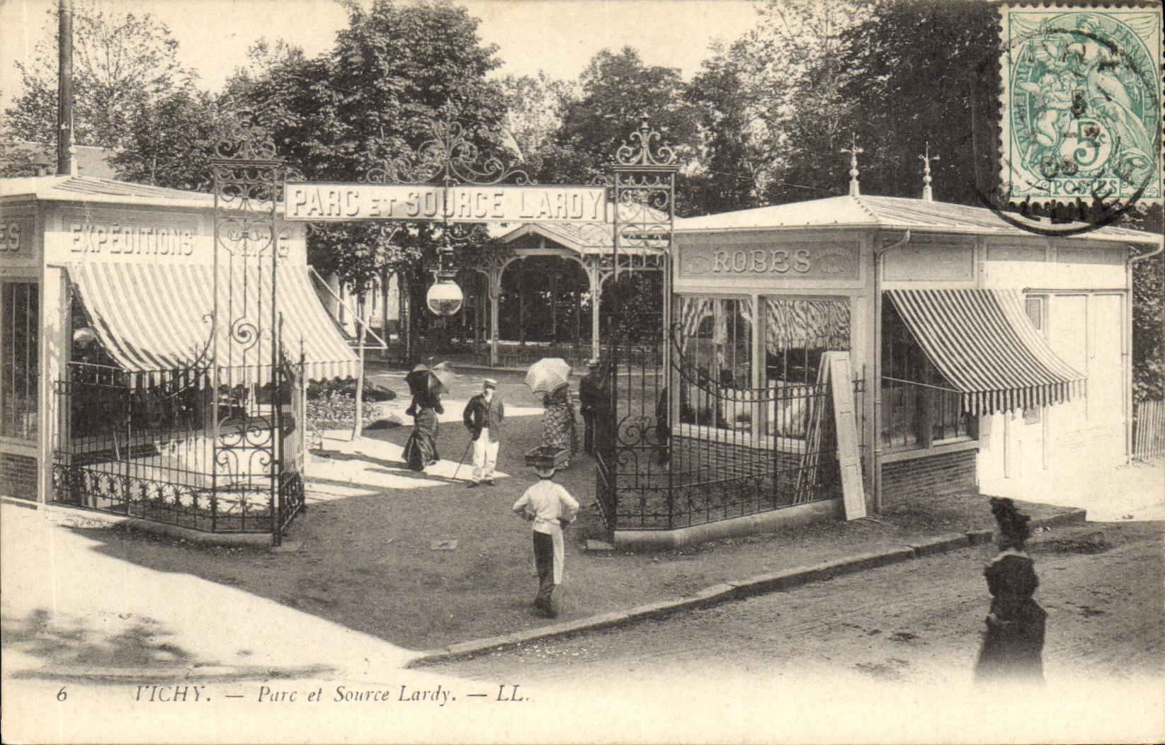 CPA Vichy Parc et Source Lardy 