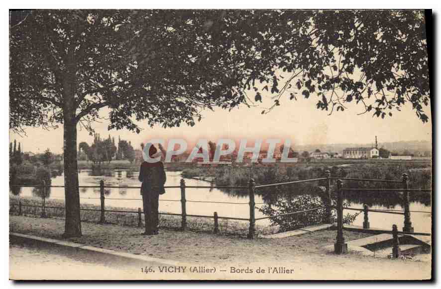 CPA Vichy Allier Bords de l'Allier 