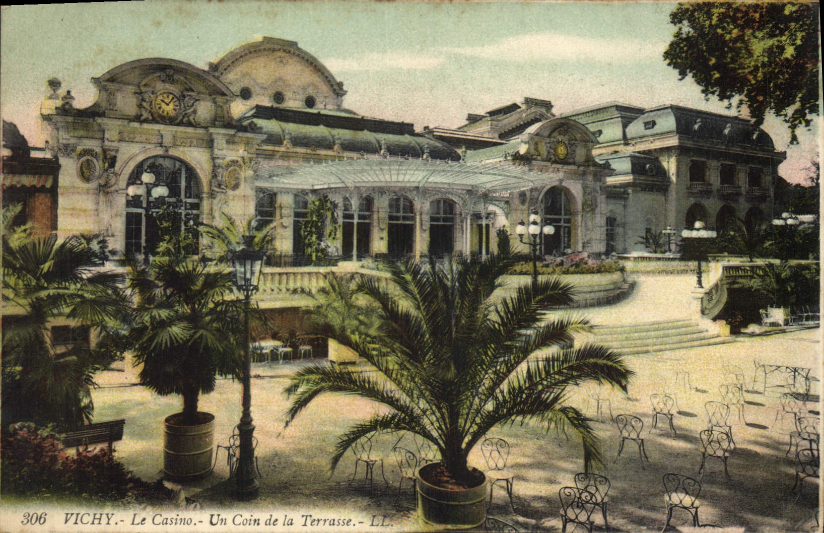Vichy - Le Casino - Un Coin de la Terrasse - LL. n°306