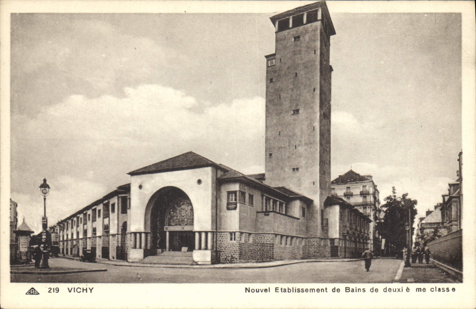 Vichy — Nouvel Établissement de Bains de deuxième classe — Cie des Arts Photographiques, Strasbourg