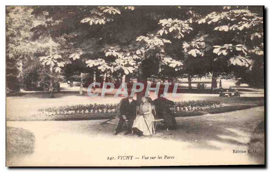 CPA Vichy Vue sur les Parcs 