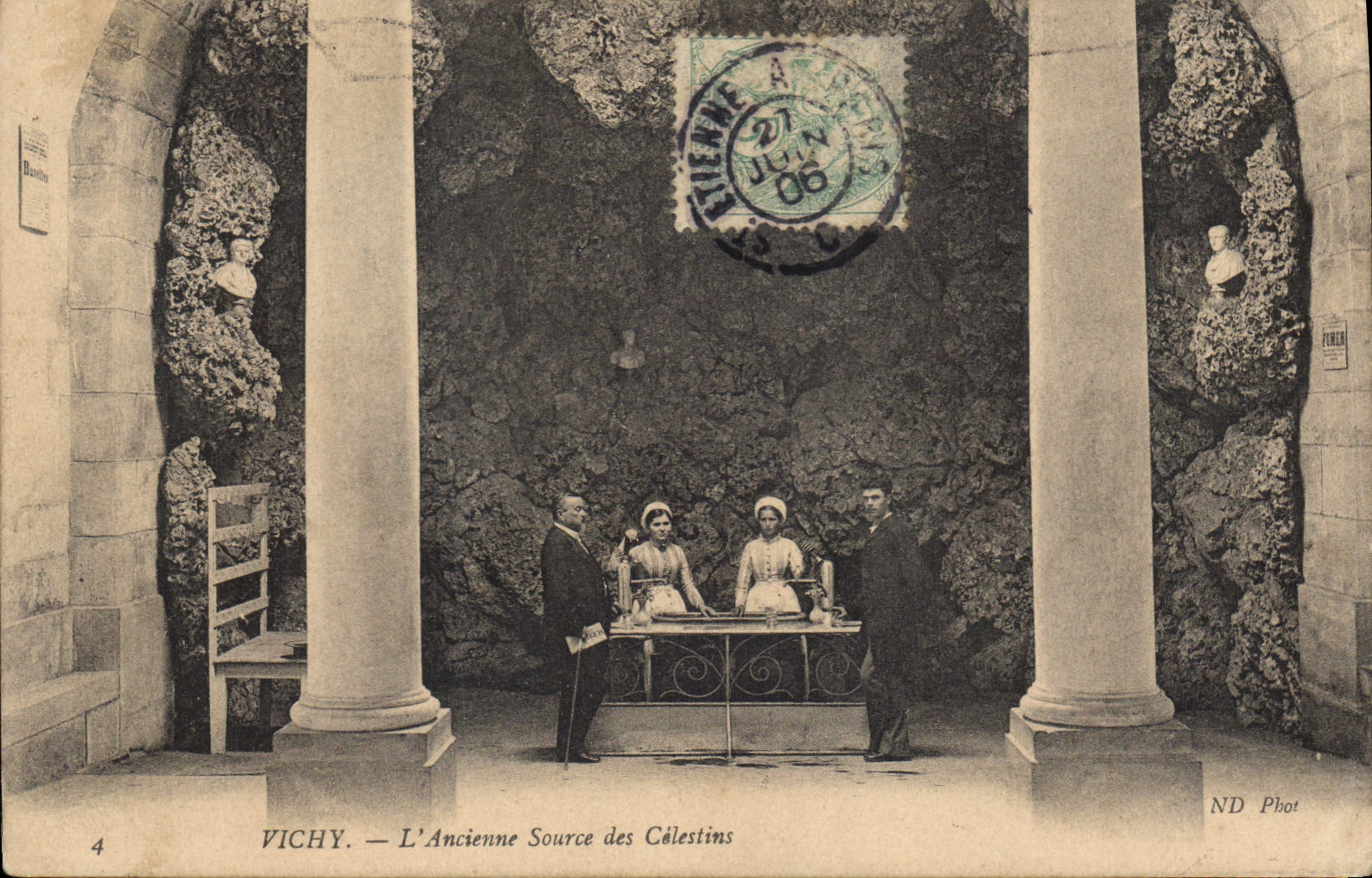 CPA Vichy L'Ancienne Source des Celestins 