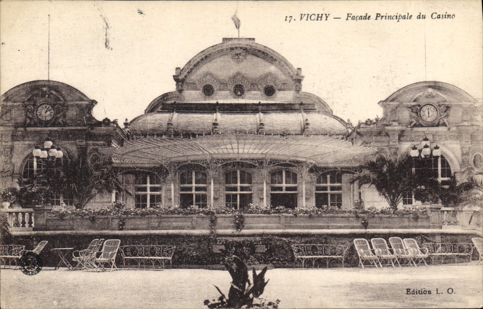 Vichy — Façade Principale du Casino — Édition L. O.