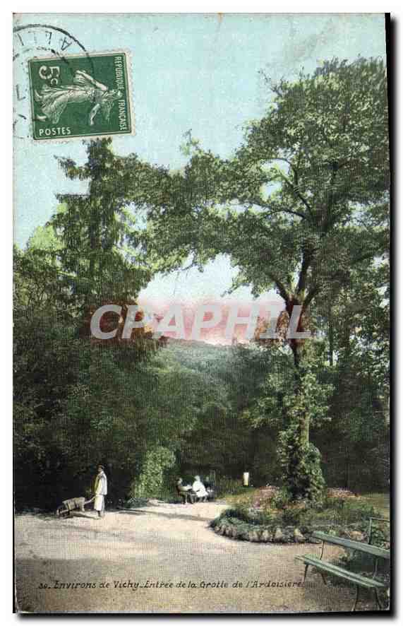 CPA Environs de Vichy Entree de la Grotte de L'Ardoisiere 