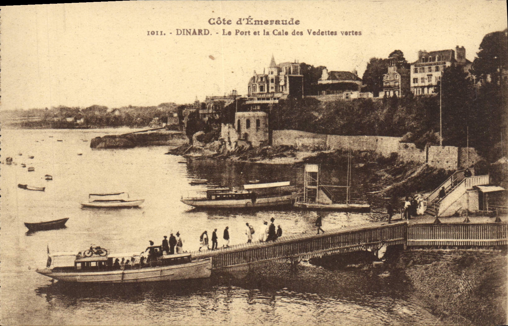 Dinard - Le Port et la Calé des Vedettes vertes — Côte d'Émeraude, série 1011