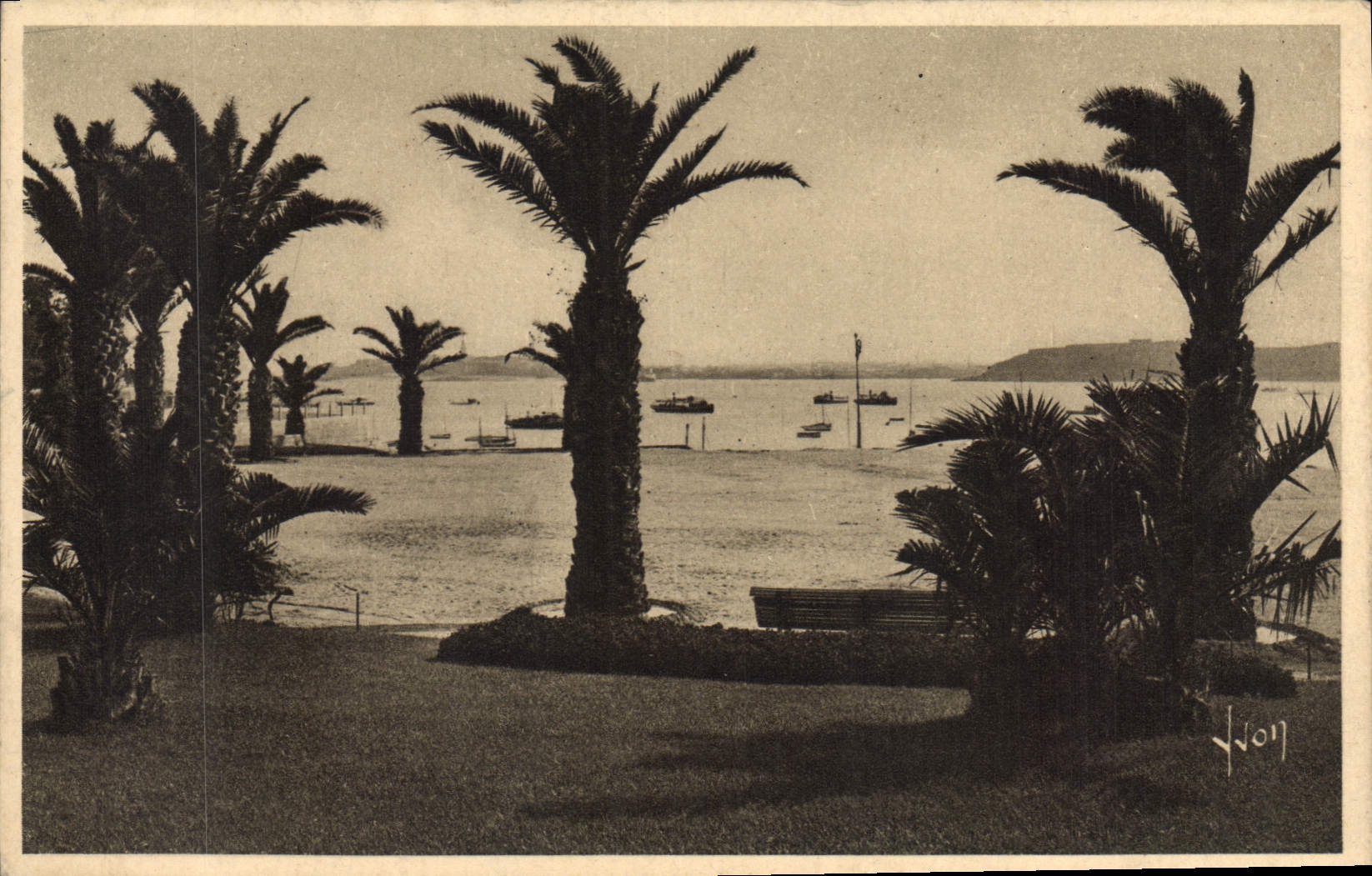 Dinard — Square des Palmiers — J. Jon