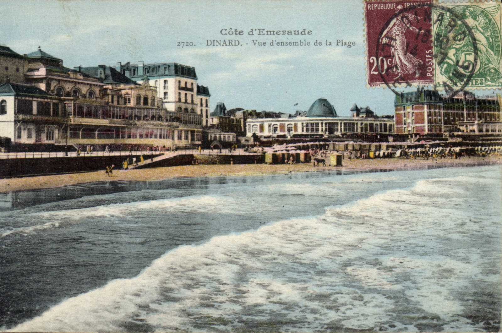 CPA Cote d'Emeraude Dinard Vue d'Ensemble de La Plage 