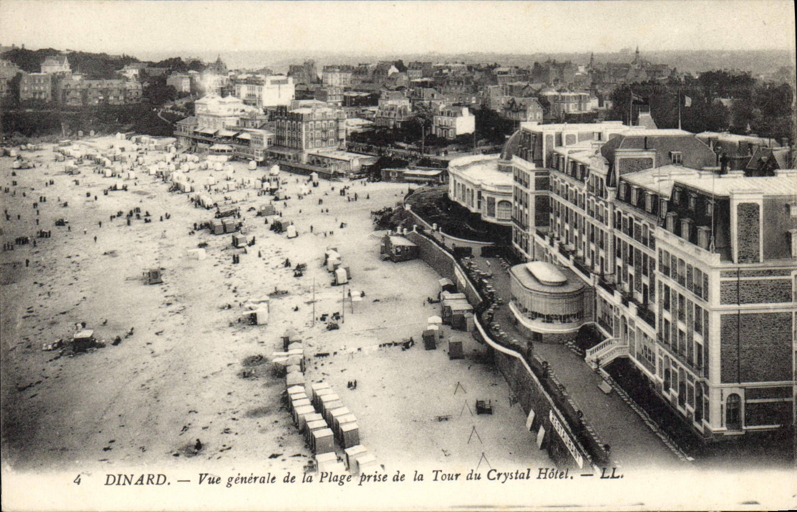 Dinard — Vue générale de la Plage prise de la Tour du Crystal Hôtel — LL.