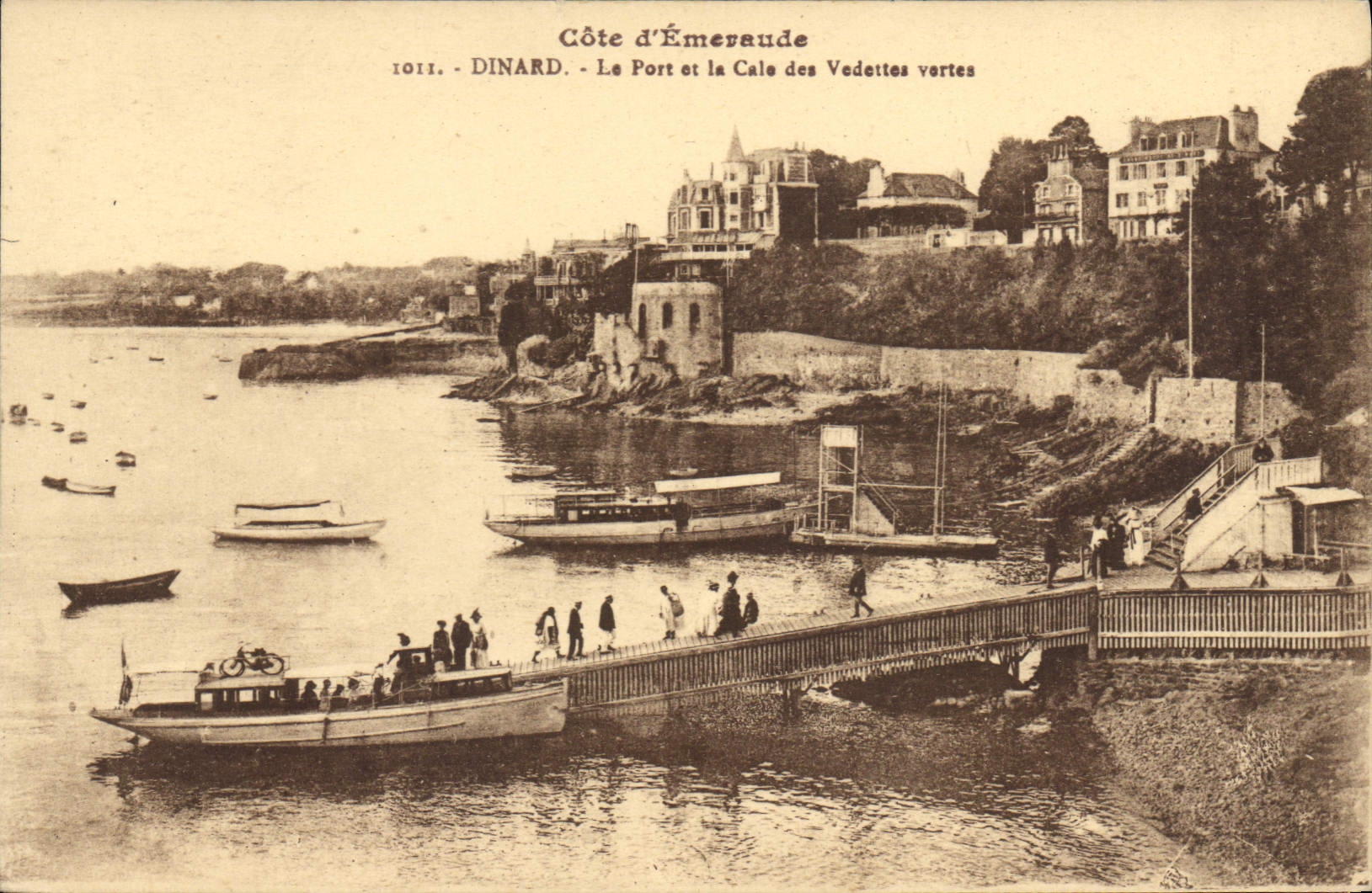 Dinard - Le Port et la Cale des Vedettes vertes — Côte d'Émeraude, série 1011
