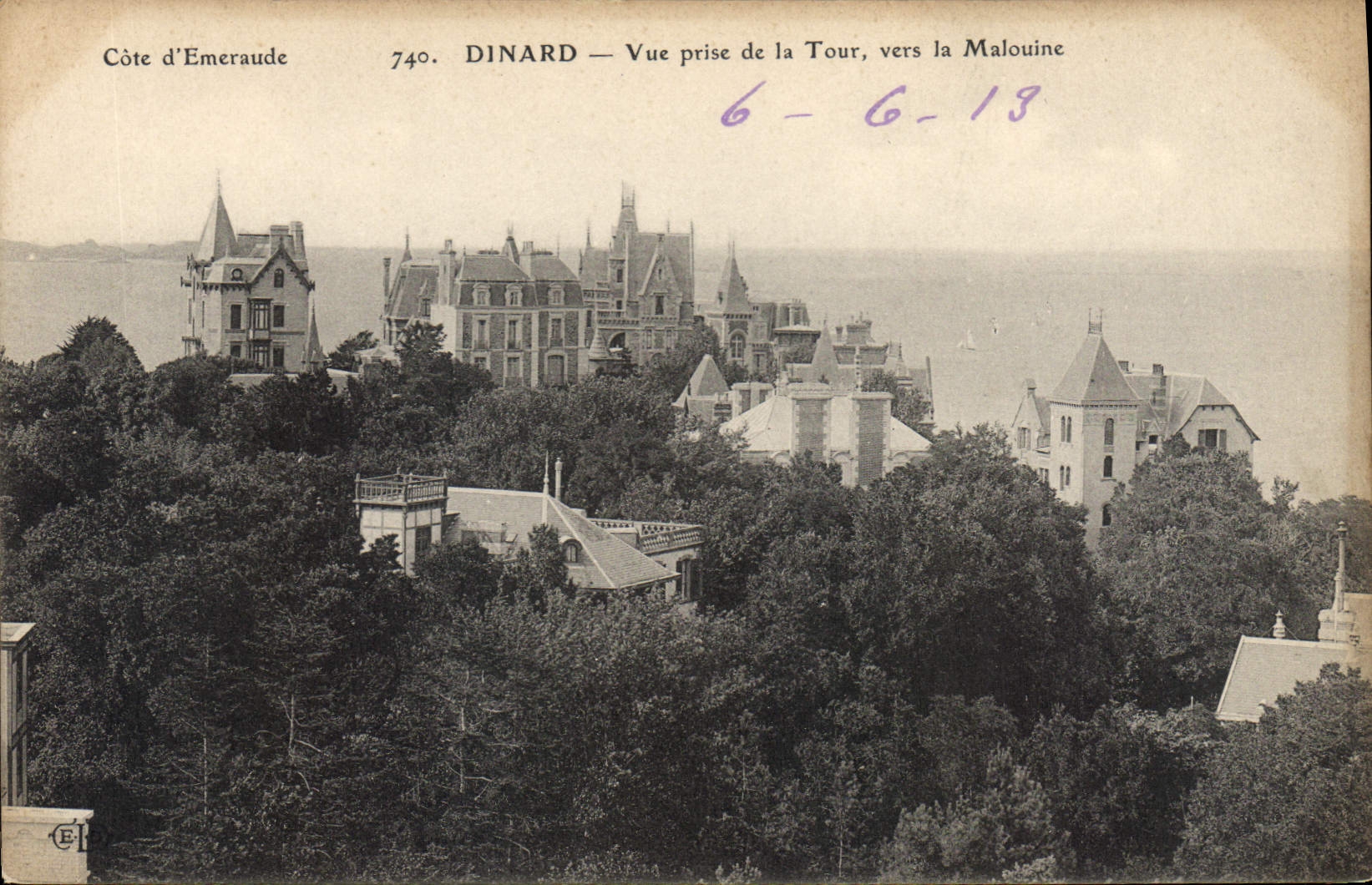 CPA Cote d'Emeraude Dinard Vue prise de la Tour vers la Malouine 