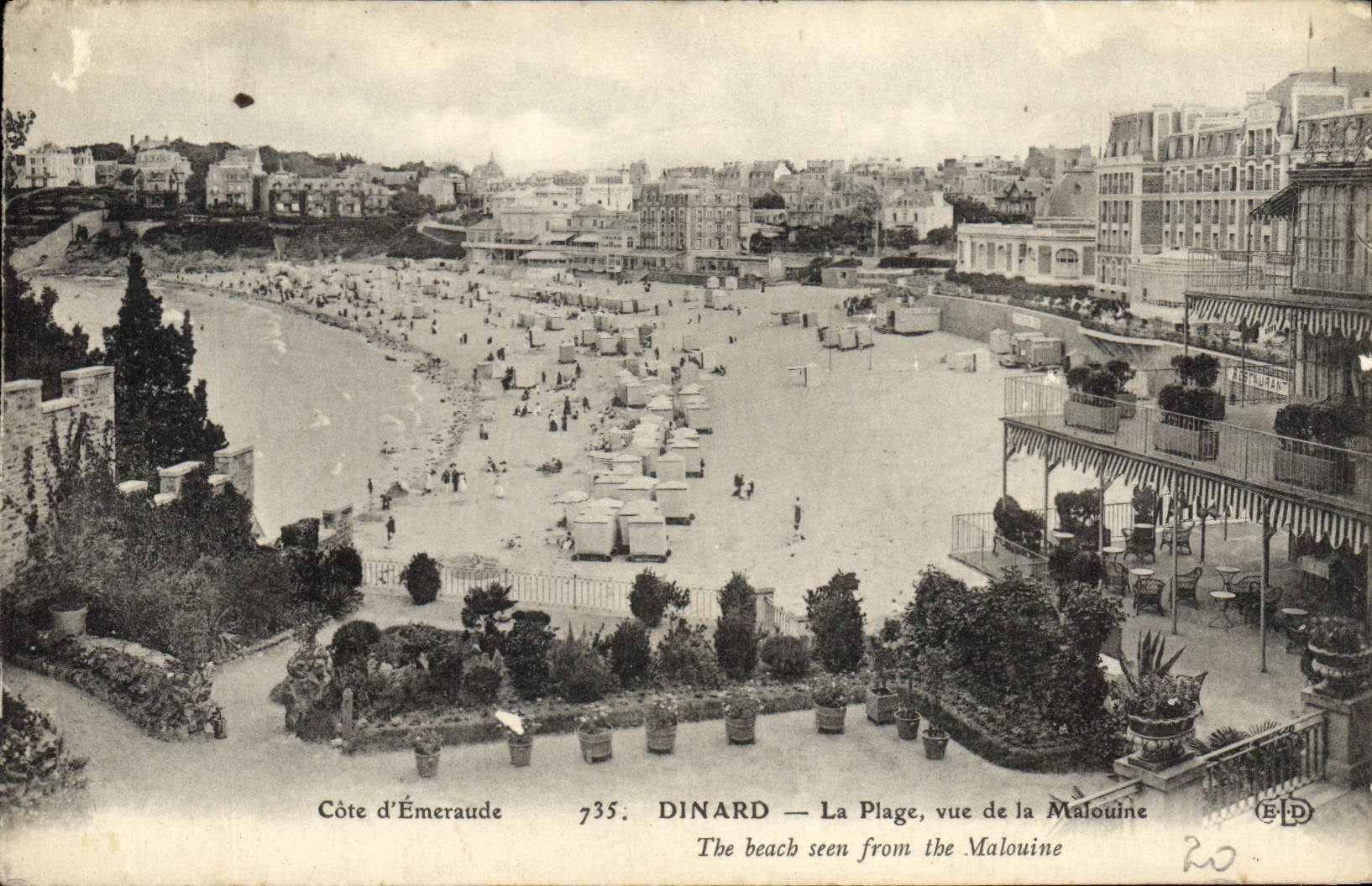 CPA Cote d'Emeraude Dinard La Plage vue de la Malouine 