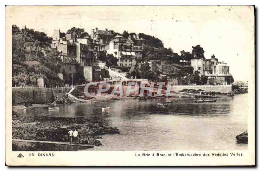 Dinard — Le Bric à Brac et l'Embarcadère des Vedettes Vertes — CPAPHIL 113