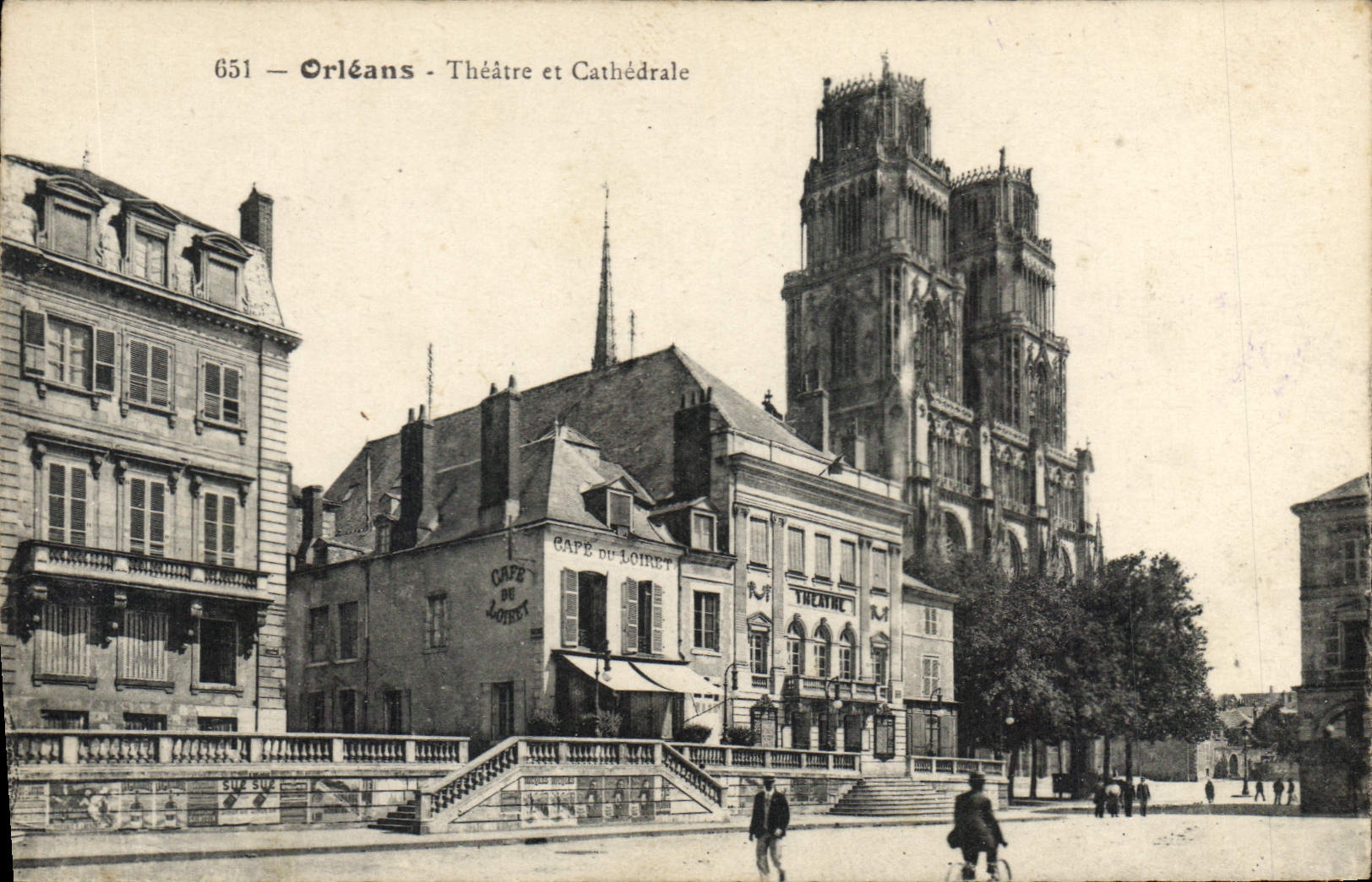 Orléans - Théâtre et Cathédrale — éditeur inconnu, n° de série 651