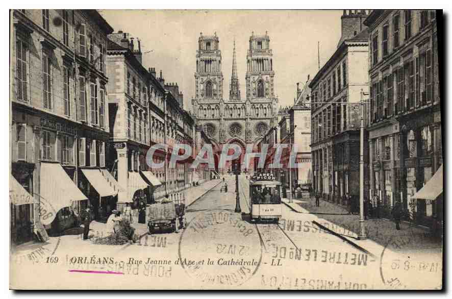 Orléans — Rue Jeanne d'Arc et la Cathédrale — LL
