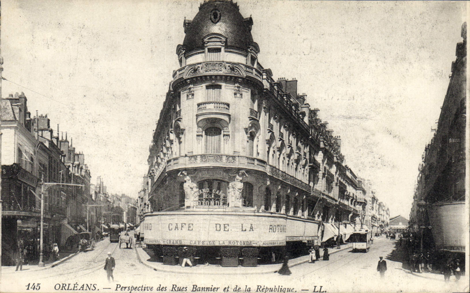 CPA Orleans Perspective des Rues Bannier et de la Republique 