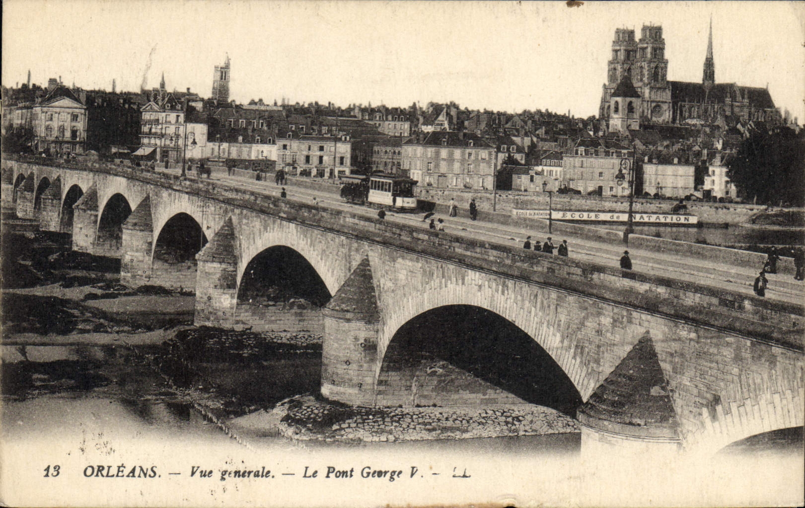 Orléans — Vue générale — Le Pont George V — École de Natation