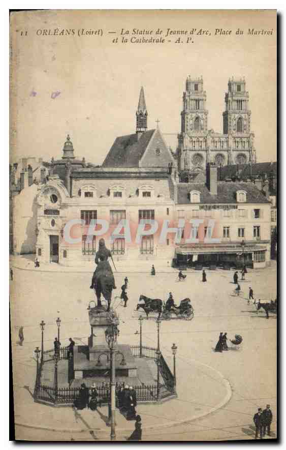 CPA Orleans Loiret La Statue de Jeanne d'Arc Place du Martroi 