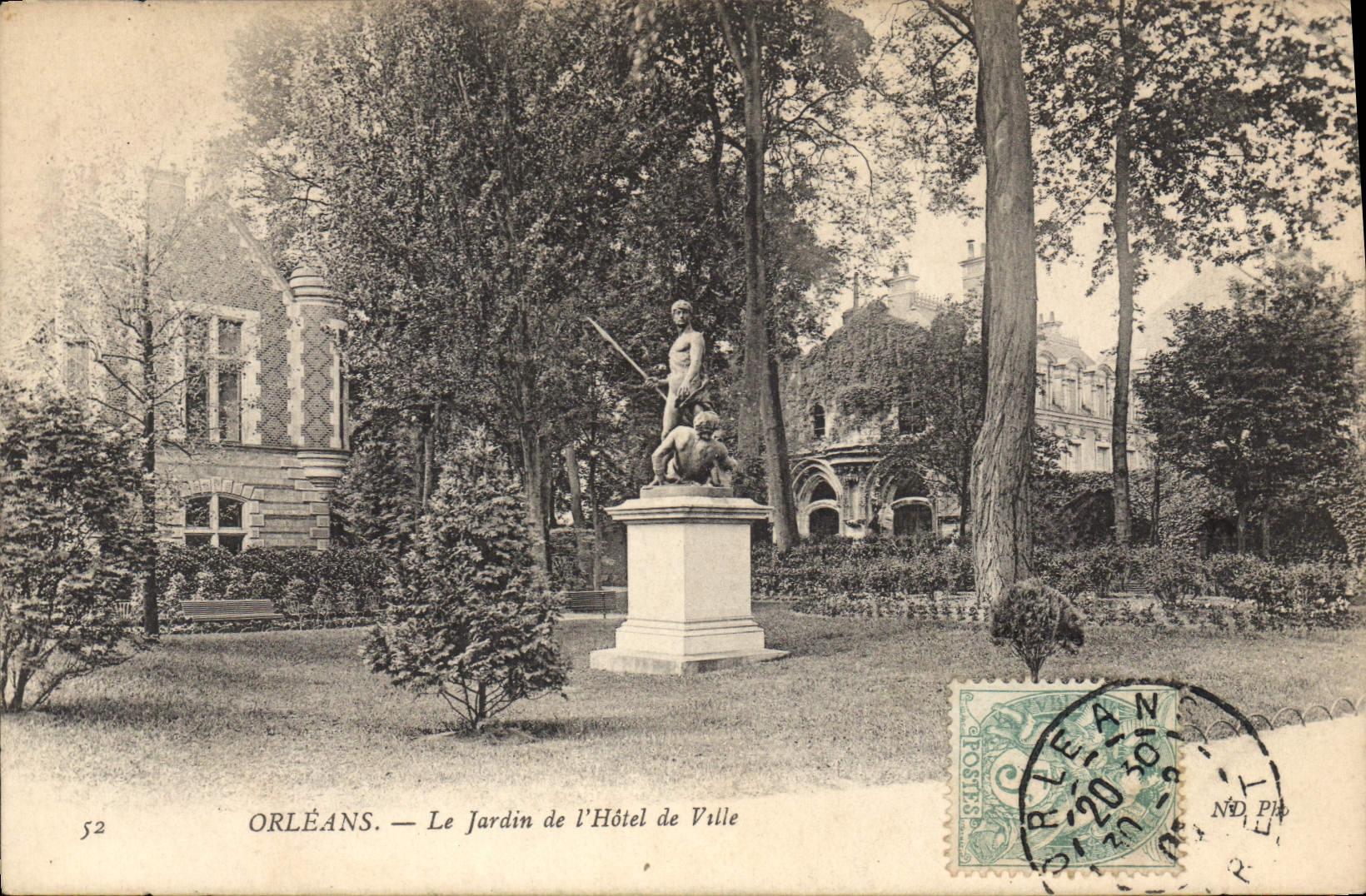 Orléans — Le Jardin de l'Hôtel de Ville — éditeur non identifié, n° 52