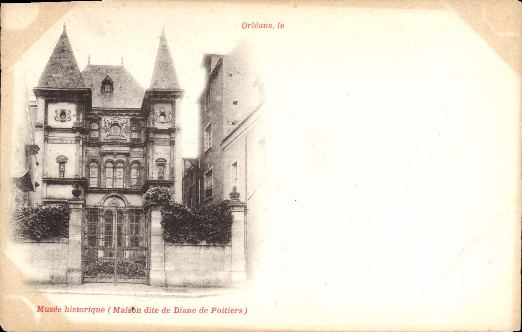 CPA Orleans le Musee historique Maison dite de Diane de Poitiers