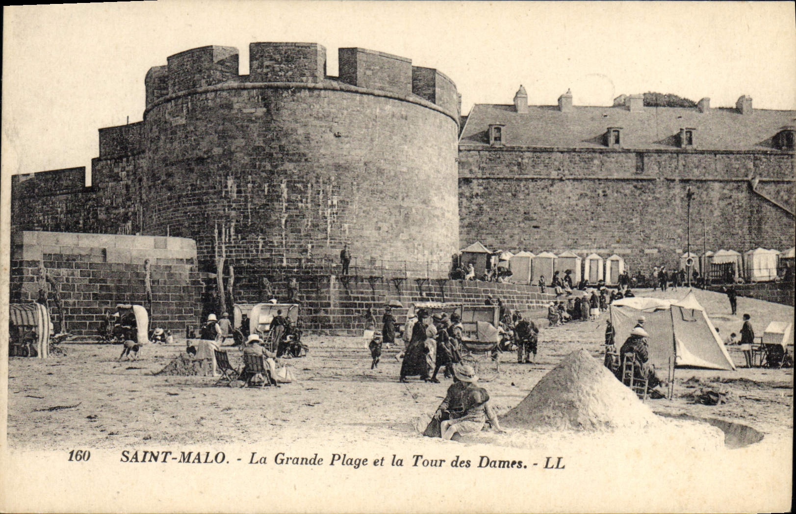 Saint-Malo - La Grande Plage et la Tour des Dames - LL