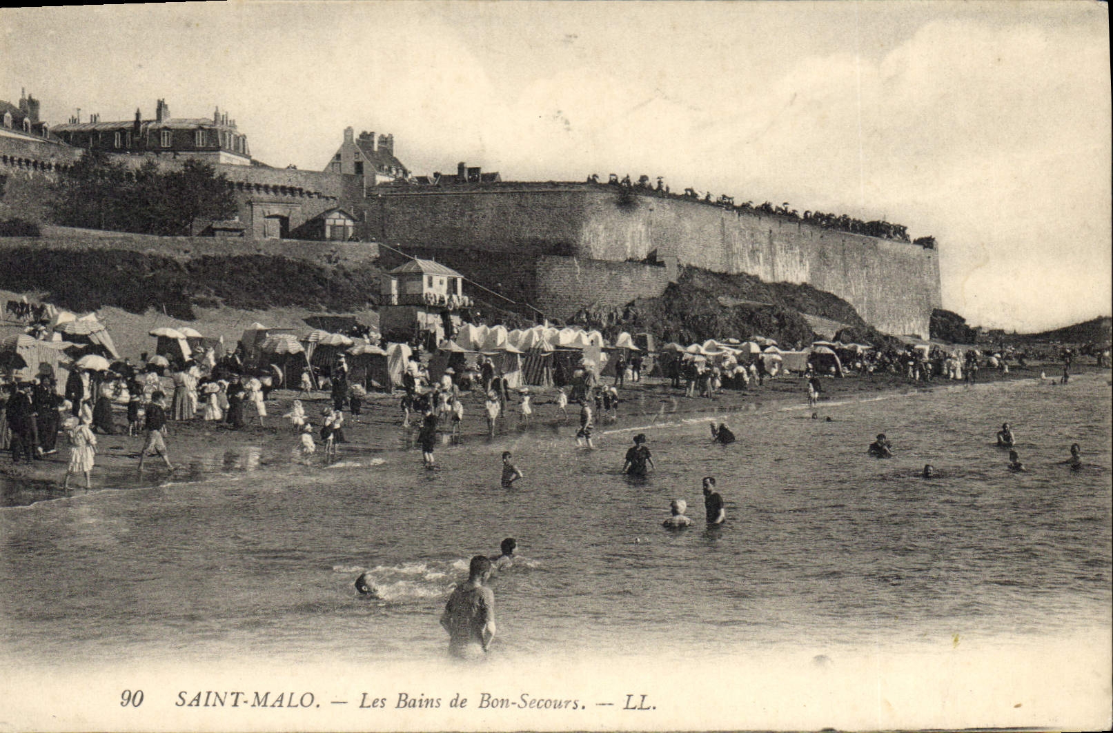 Saint-Malo — Les Bains de Bon-Secours — LL. — n°90