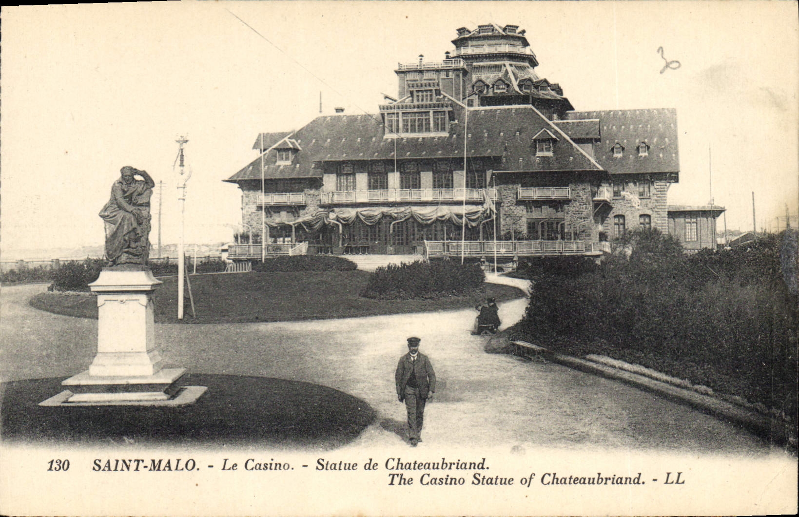 Saint-Malo - Le Casino - Statue de Chateaubriand - LL